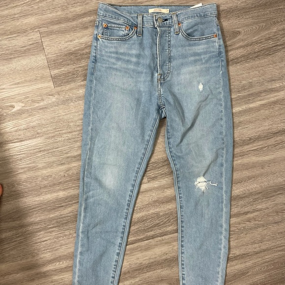 Levi’s wedgie skinny jeans - Picture 2 of 3